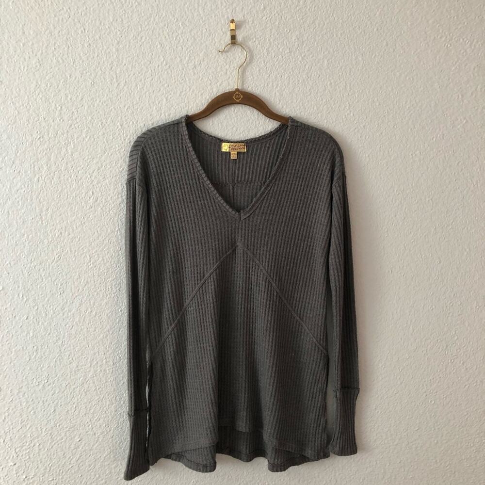 Princess Vera Wang Grey Waffle Knit Top